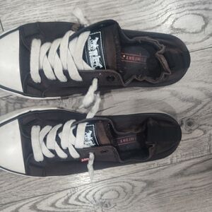 Levi's Black and White Low-Top Canvas Sneakers